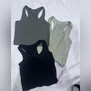 3 pack Women's Sleeveless Tank Top Set - Black, Gray, and Green size medium
